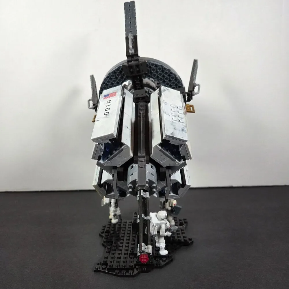 Mega Bloks Call of Duty Odin Space Station Strike 06863 READ DESCRIPTION